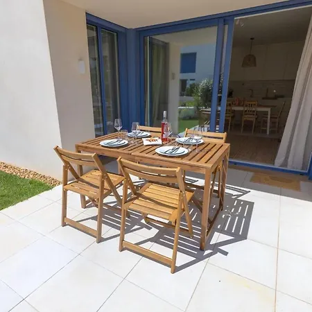 Modern 2br With Pool, Gym & Garden