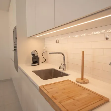 Appartement Modern 2br With Pool, Gym & Garden *